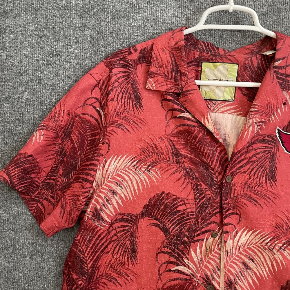 Tommy Bahama Football Silk Hawaiian Shirt Mens M Arizona Cardinals Button Up - Picture 3 of 16